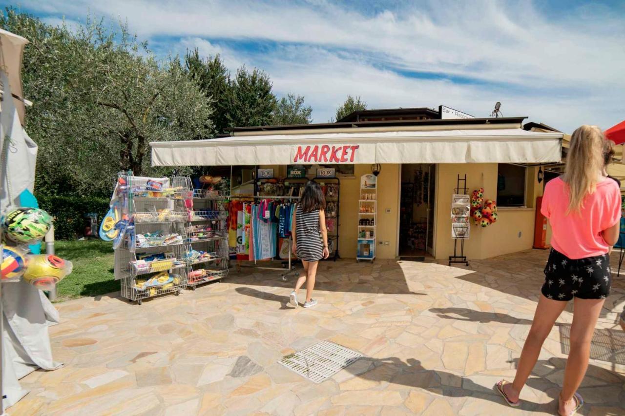 Mobilehomes In Pieve Vecchia - Norditalienische Seen 22044 Manerba del Garda Exterior foto